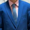 Corbata de vestir hombre color celeste oscuro con patrón de pequeños puntos blancos en hilera de sastrería juan